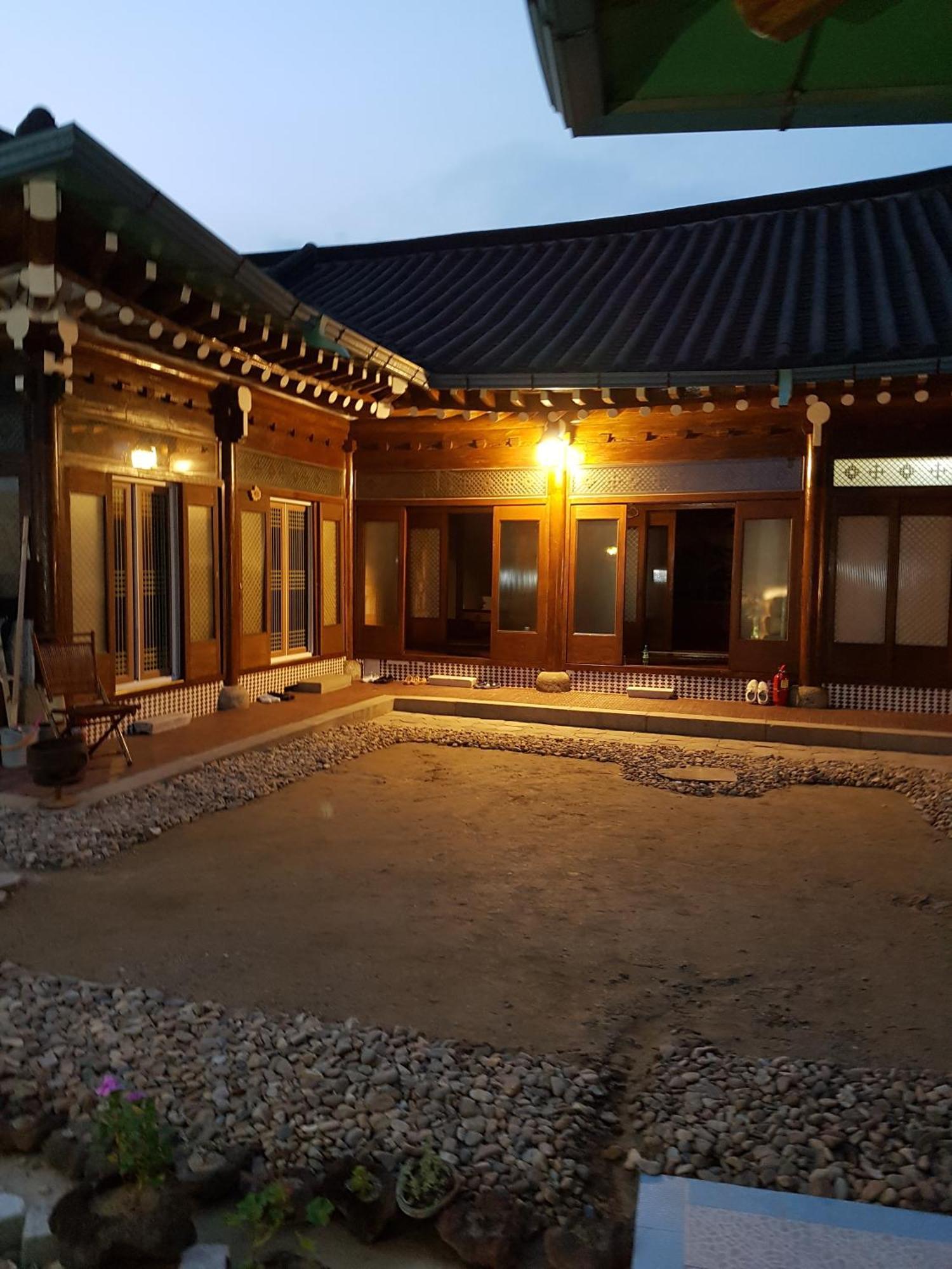 ホテル The Hanok 全州市 エクステリア 写真